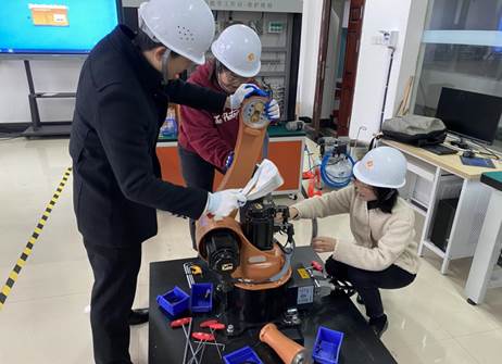 clip_image006.jpg clip_image006.jpg