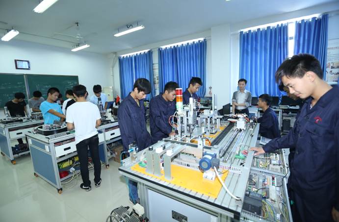 clip_image004.jpg clip_image004.jpg